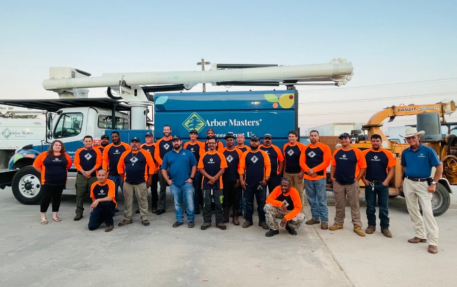 Advantage team with professional tree care equipment ready to help Davenport homeowners with drought stress assessment.